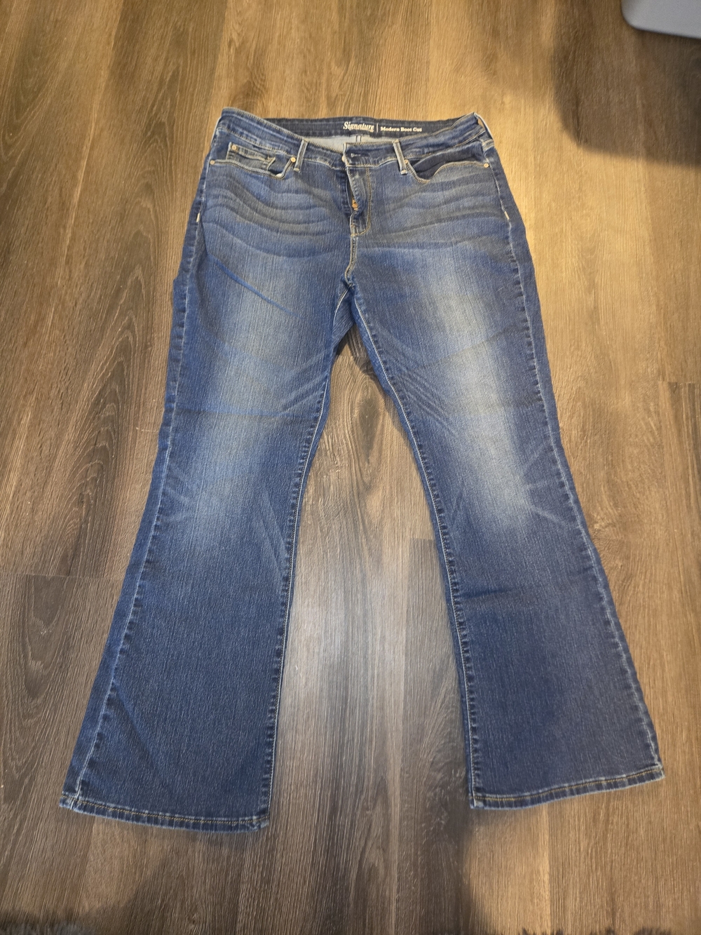 Levi Strauss Women's Blue Bootcut Jeans Size 16S